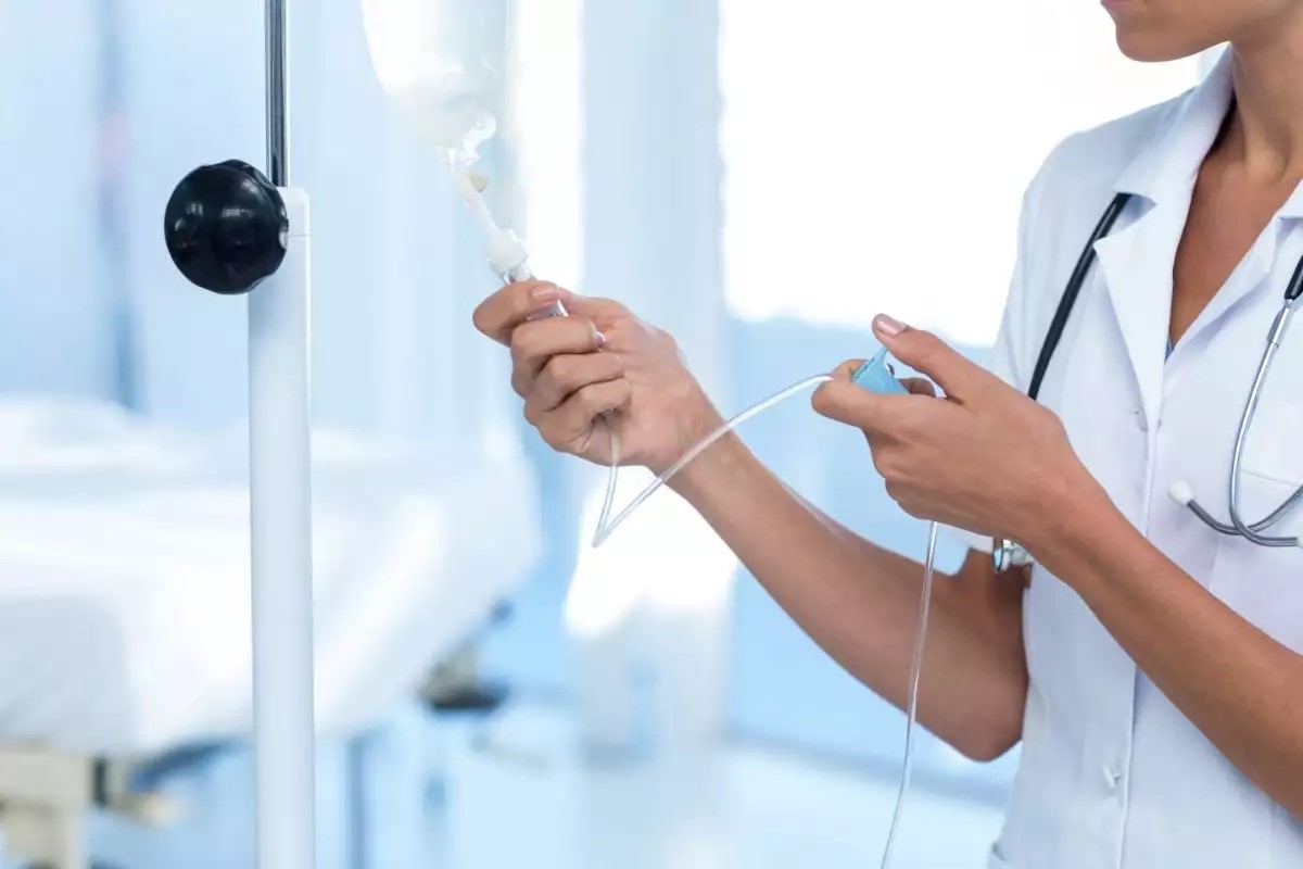 Preparación de terapia endovenosa